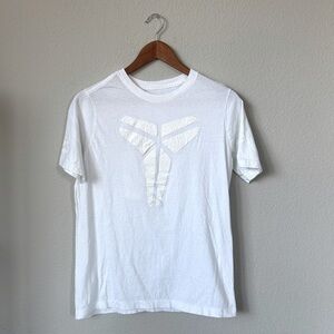 NIKE // Kobe White Mamba Halo T-shirt, Big Kids Size XL